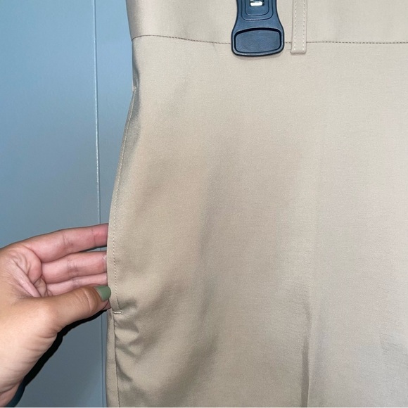 Slazenger NWT Golf Core Wicking Shorts Waist 36 Khaki - Picture 3 of 8